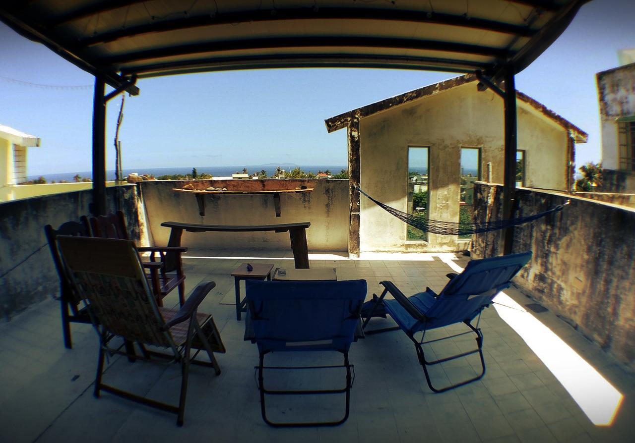 Dulan Groundnut Backpacker Hostel Donghe Exterior photo